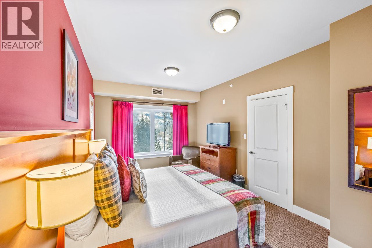 16310 WOOLGAR Road Unit# 223, Crawford Bay