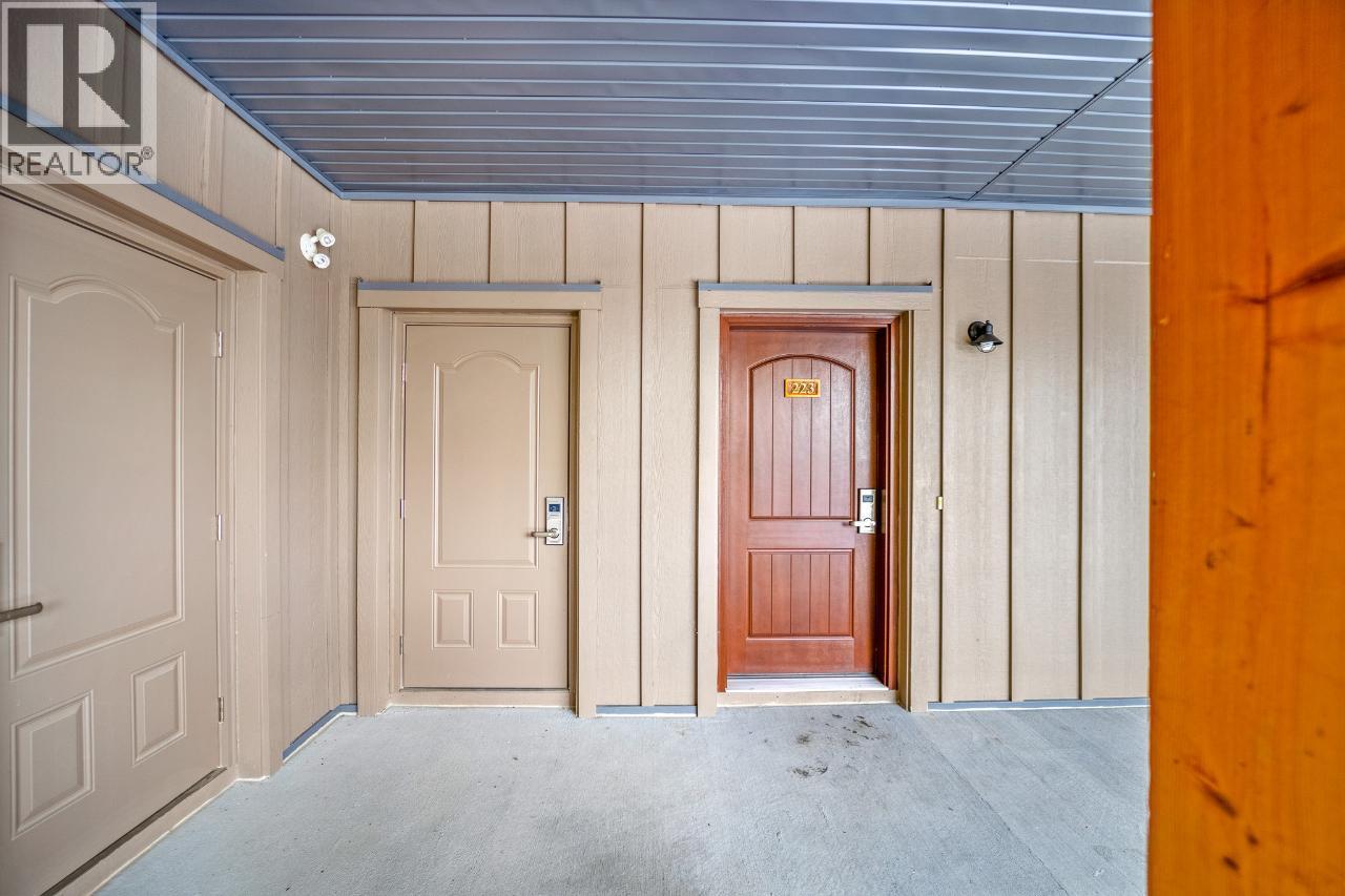 #1/4 SHARE OF 223 16310 WOOLGAR Road - 15