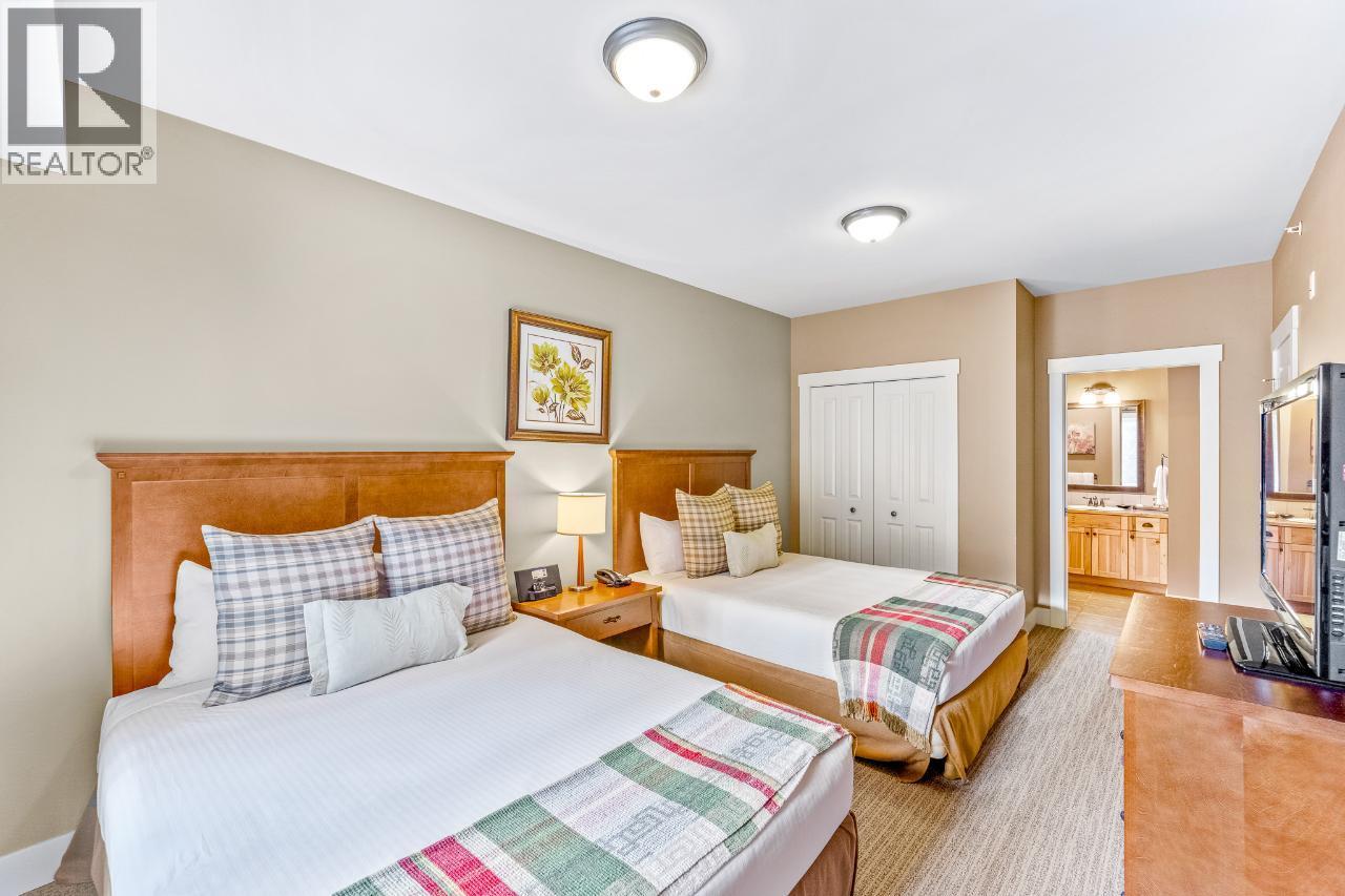 #1/4 SHARE OF 223 16310 WOOLGAR Road - 7
