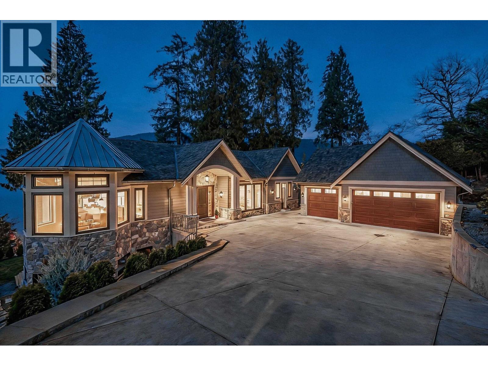 3431 SENKLER ROAD, Belcarra