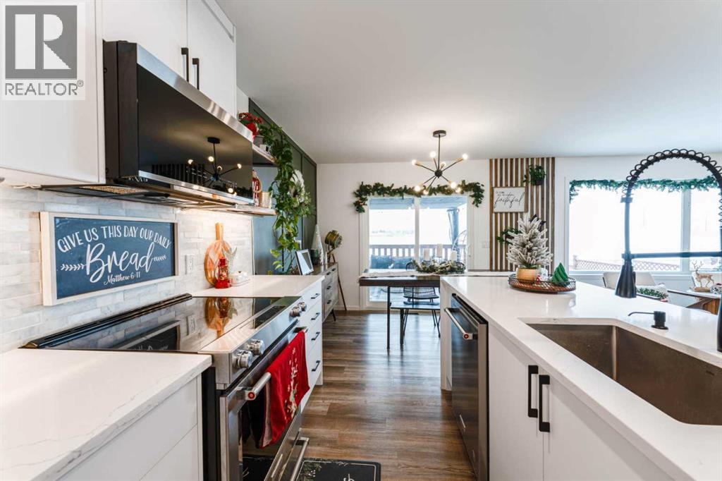 Single Family House for Sale in  Chaparral Ridge Circle SE Chaparral Calgary 