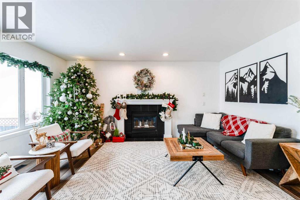 Single Family House for Sale in  Chaparral Ridge Circle SE Chaparral Calgary 