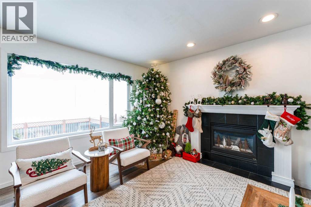 Single Family House for Sale in  Chaparral Ridge Circle SE Chaparral Calgary 