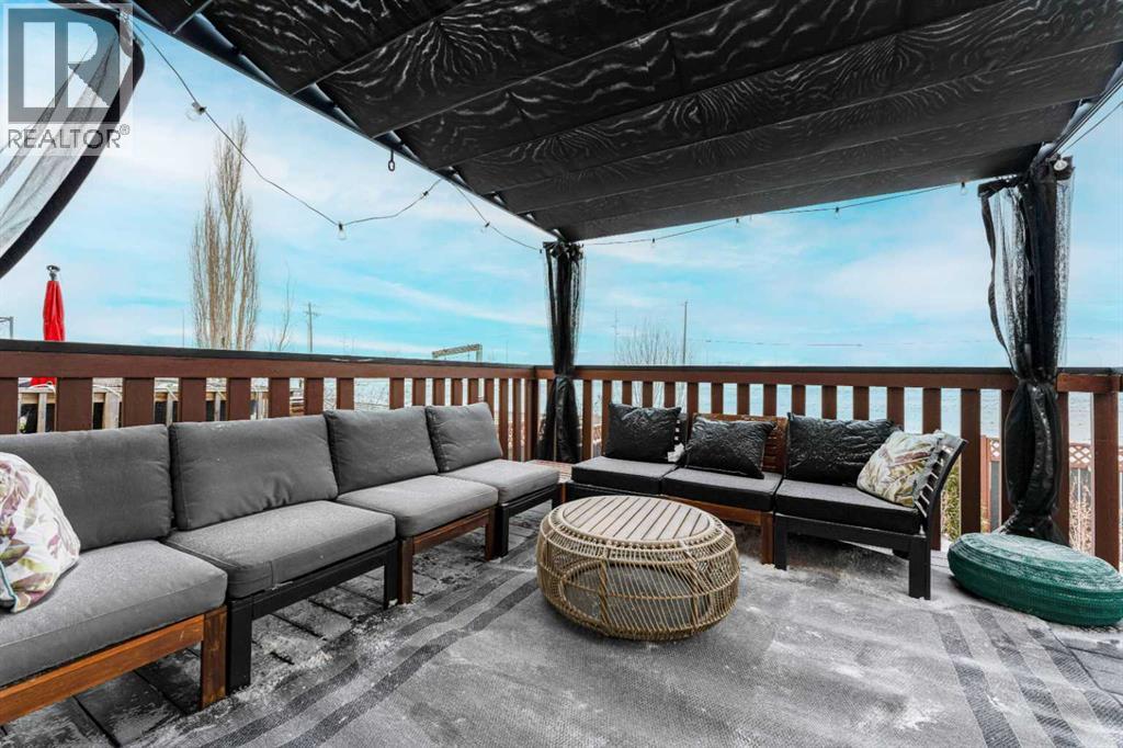 Single Family House for Sale in  Chaparral Ridge Circle SE Chaparral Calgary 