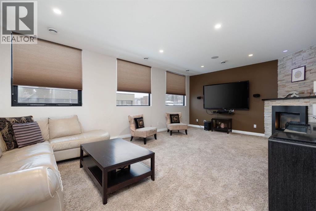 9810 Main Street, Fort McMurray