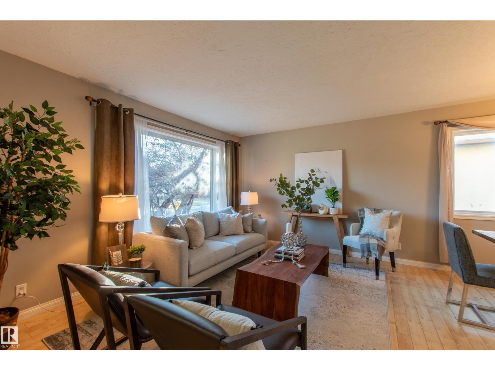 8916 148 ST NW, Edmonton