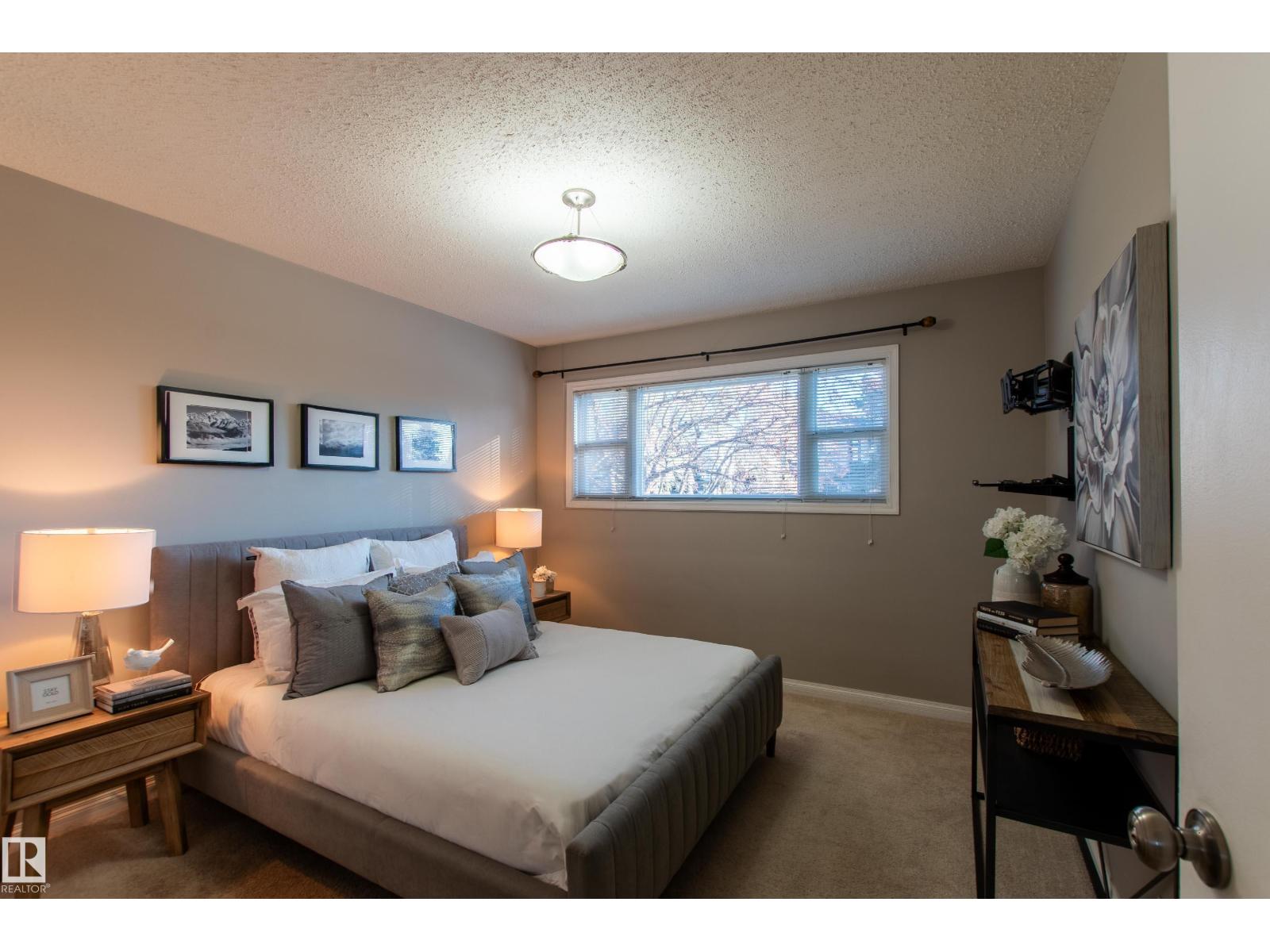 8916 148 ST NW, Edmonton