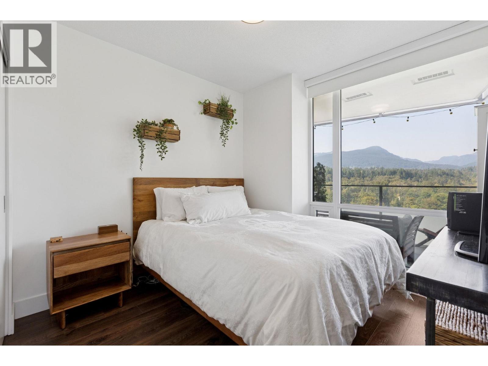 1702 1550 FERN STREET, North Vancouver