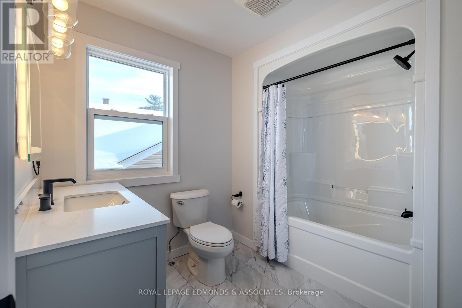 204 MCALLISTER STREET - 14