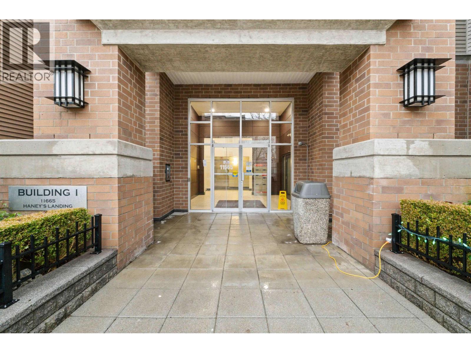 403 11665 HANEY BYPASS, Maple Ridge