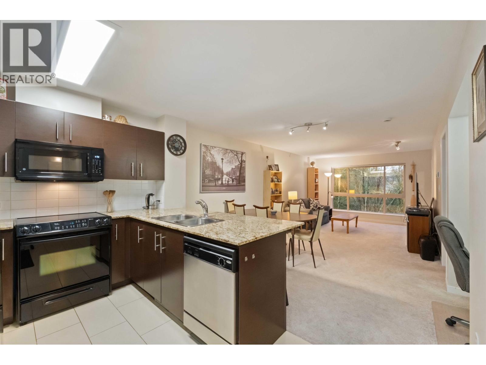 403 11665 HANEY BYPASS, Maple Ridge