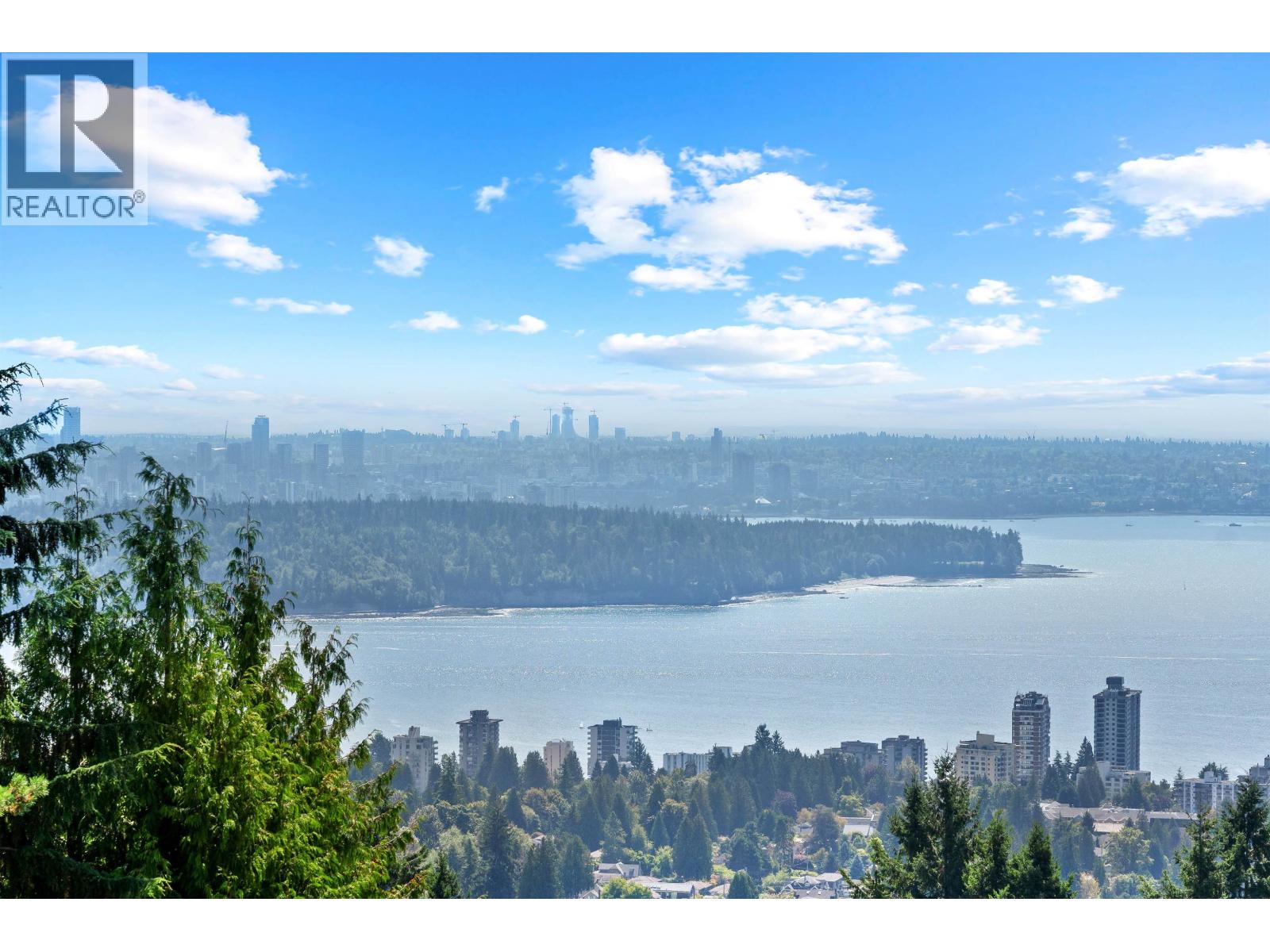 48 2250 FOLKESTONE WAY, West Vancouver