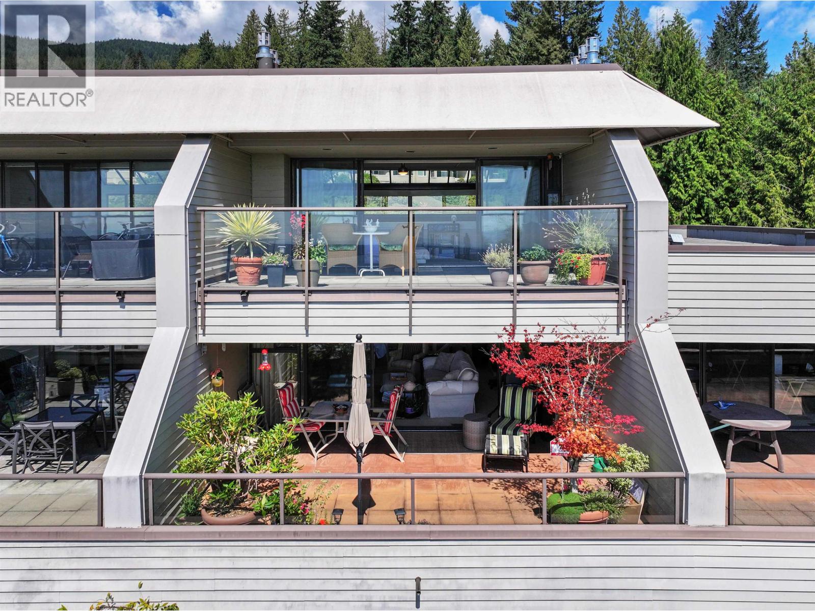 48 2250 FOLKESTONE WAY, West Vancouver