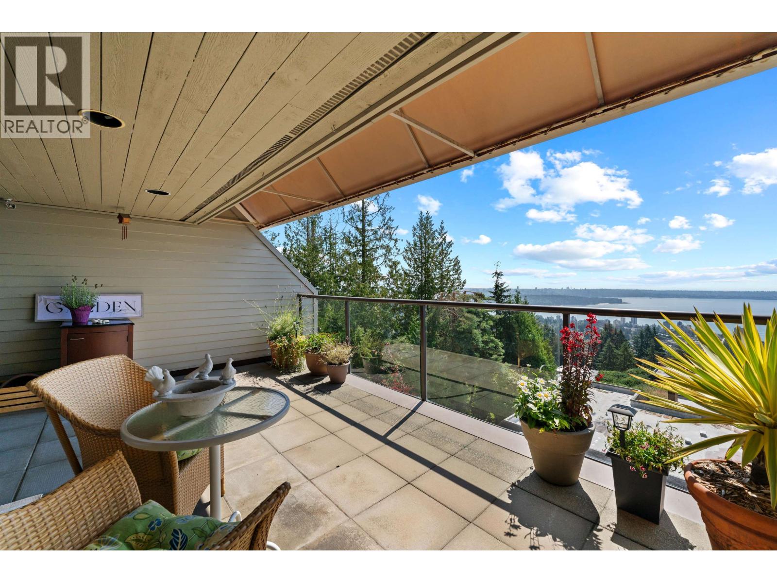 48 2250 FOLKESTONE WAY, West Vancouver