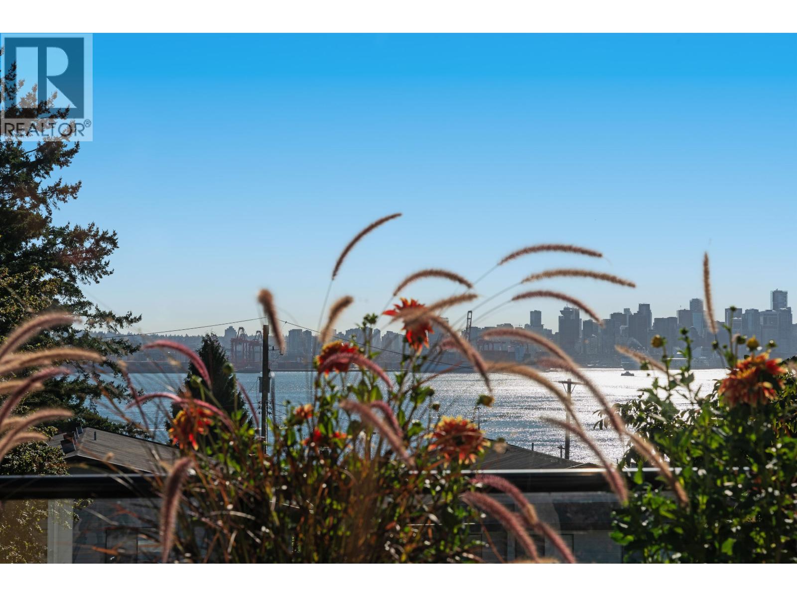 412 E 2ND STREET, North Vancouver