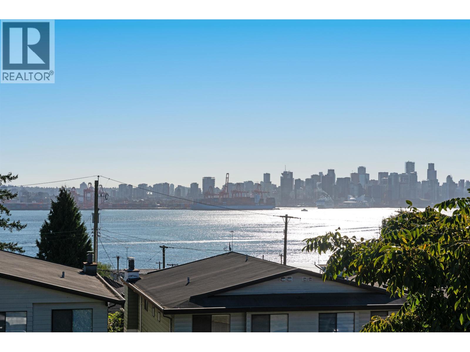 412 E 2ND STREET, North Vancouver