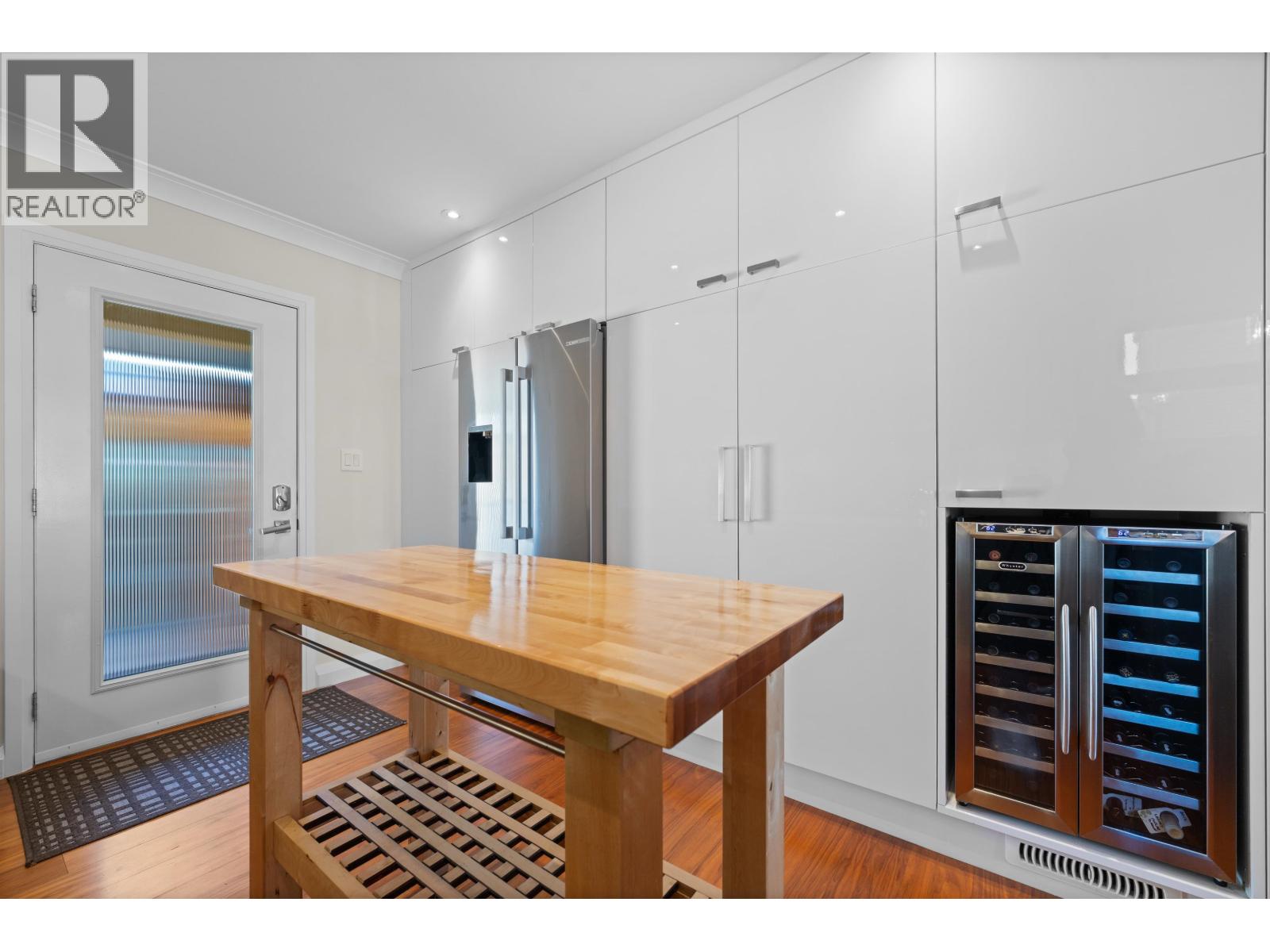 412 E 2ND STREET, North Vancouver