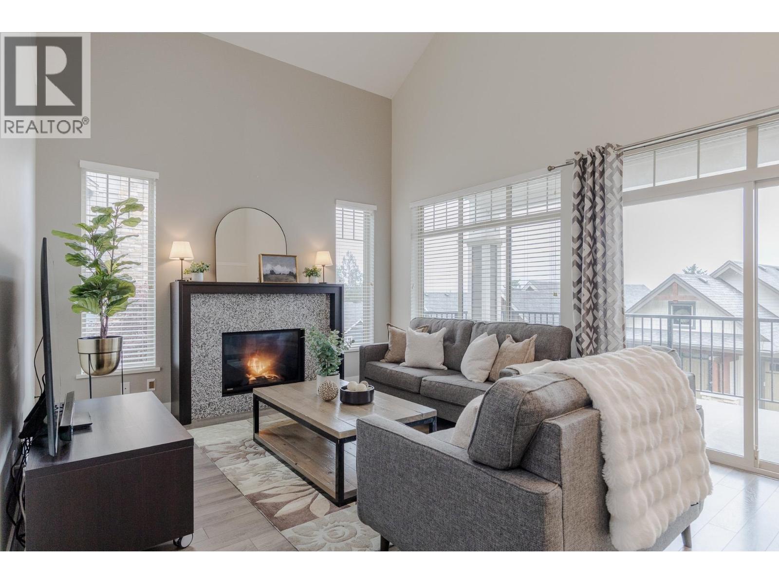 102 3458 BURKE VILLAGE PROMENADE, Coquitlam