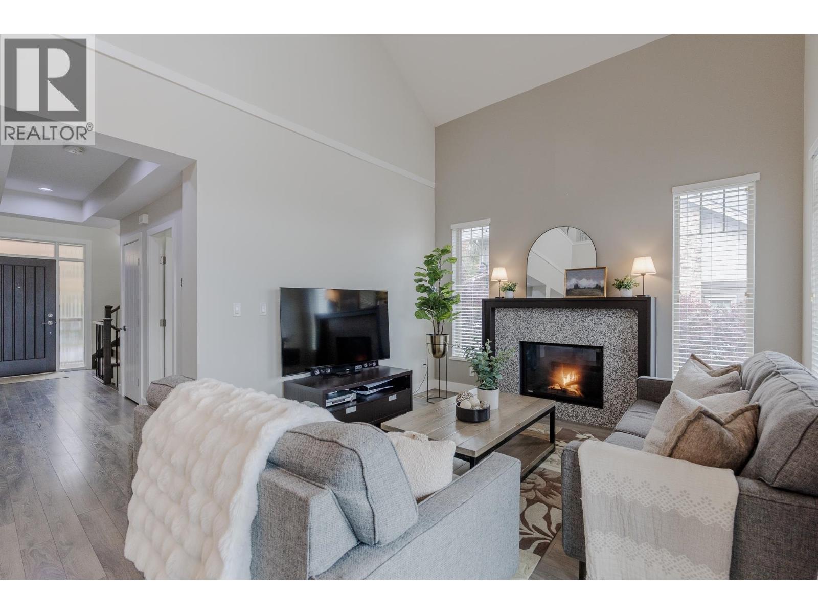 102 3458 BURKE VILLAGE PROMENADE, Coquitlam
