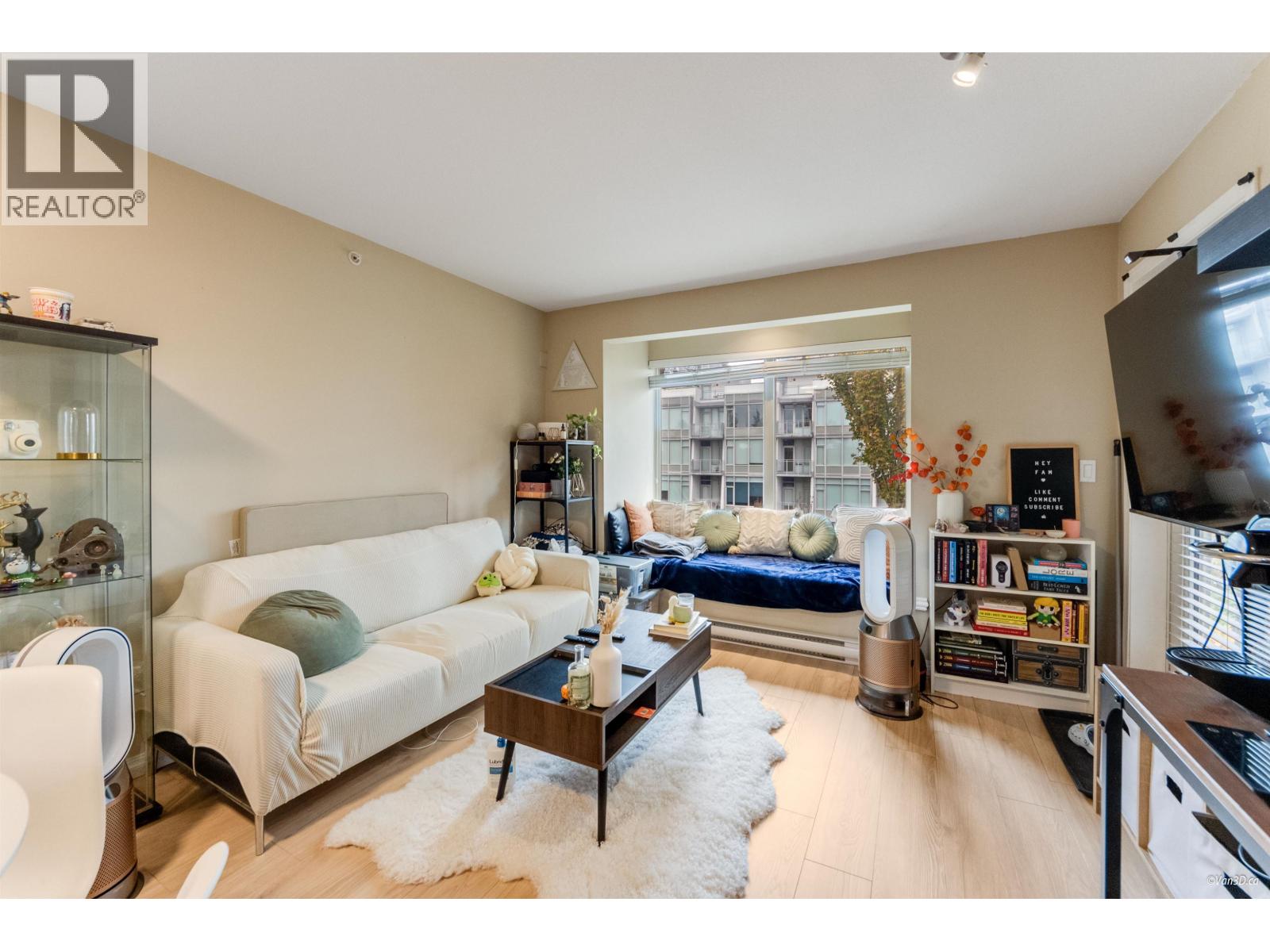 307 5000 IMPERIAL Street - photo 2