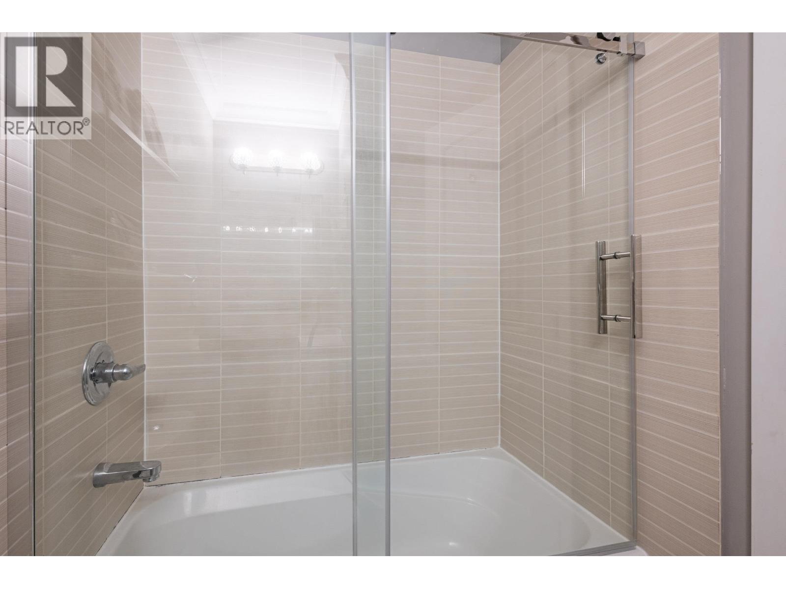 629 THOMPSON AVENUE, Coquitlam