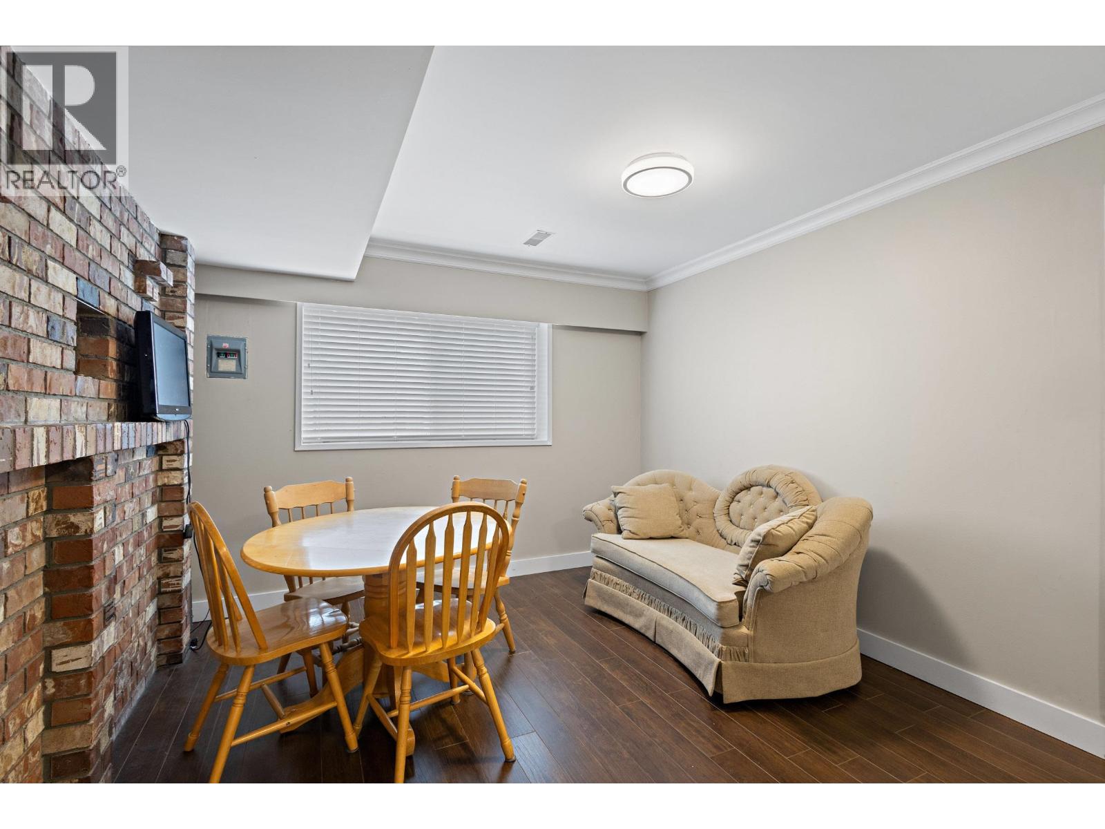 629 THOMPSON AVENUE, Coquitlam