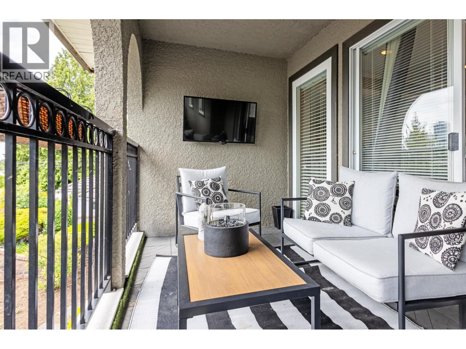 629 THOMPSON AVENUE, Coquitlam