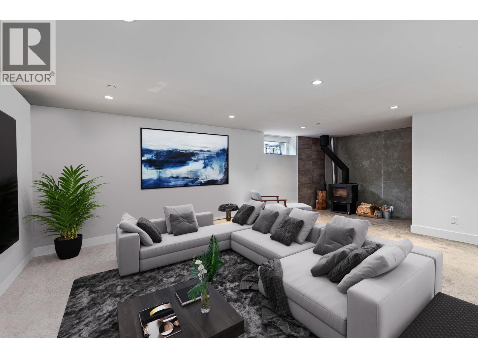 38555 SKY PILOT DRIVE, Squamish