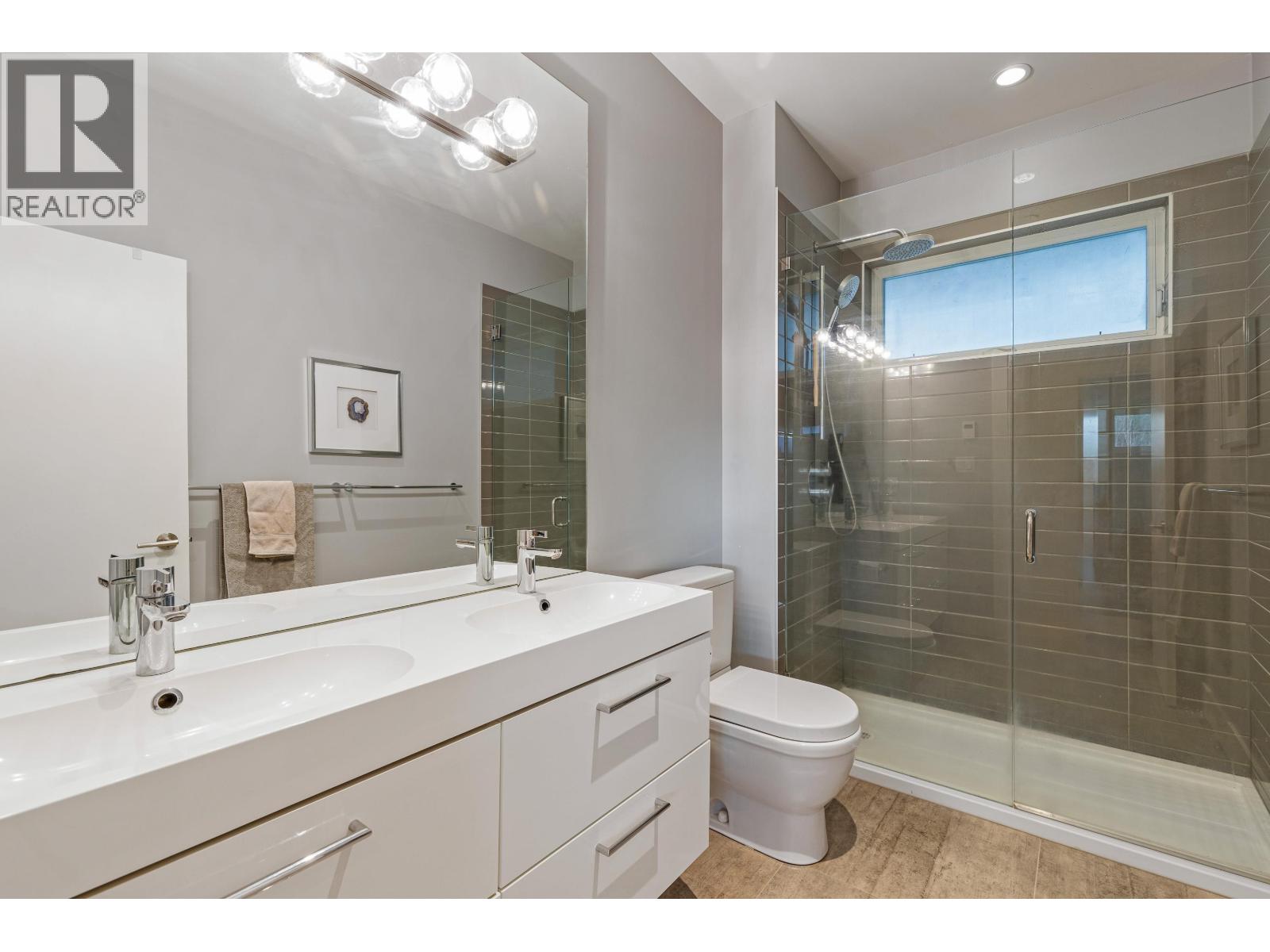 38555 SKY PILOT DRIVE, Squamish