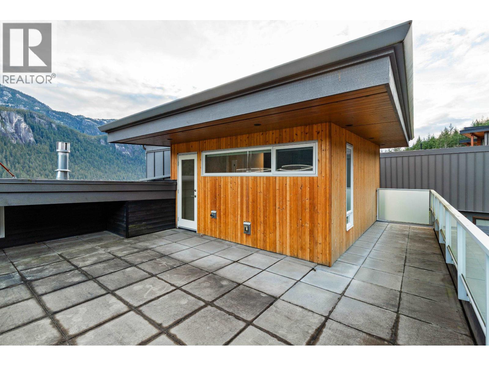 38555 SKY PILOT DRIVE, Squamish