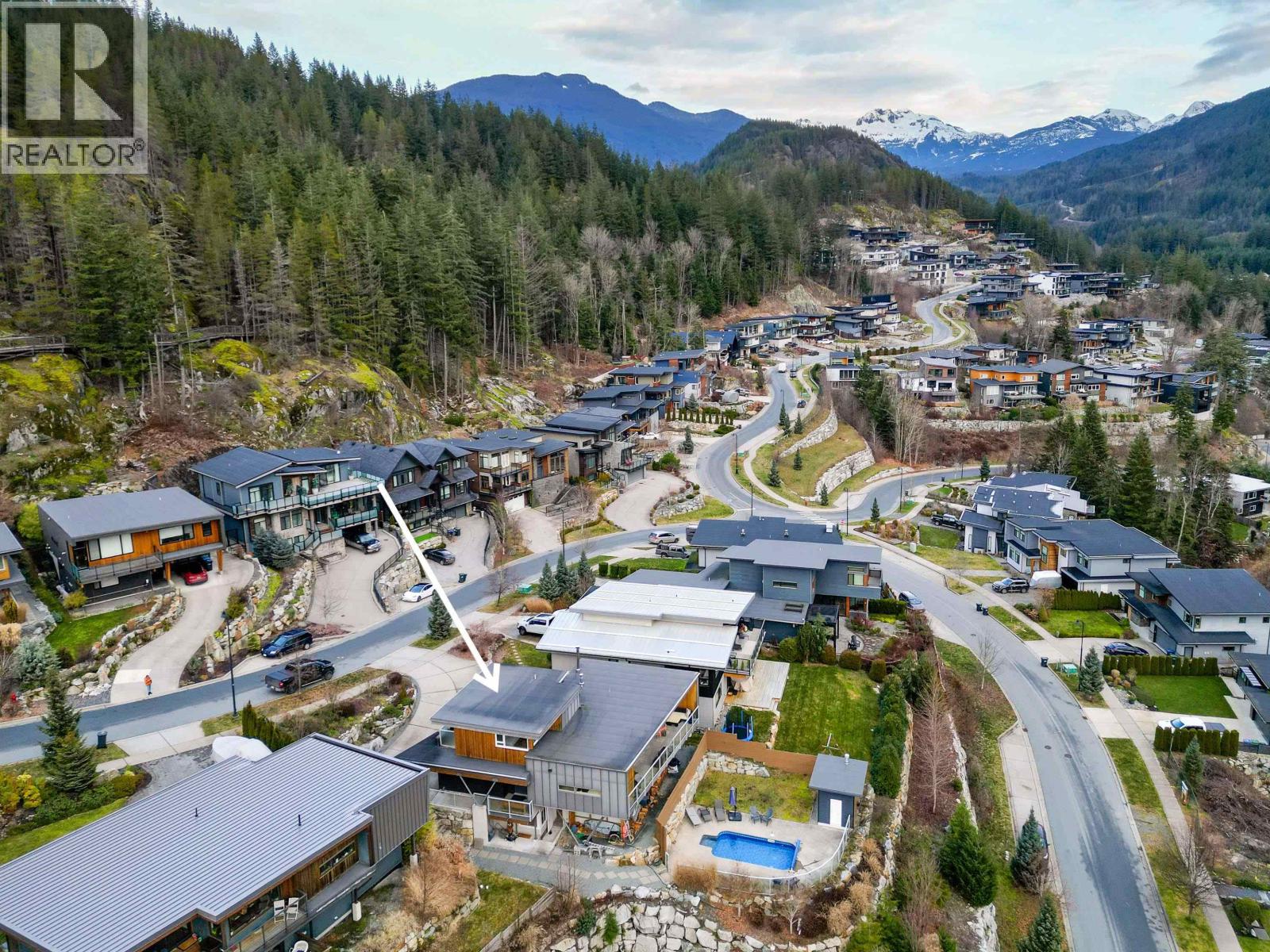 38555 SKY PILOT DRIVE, Squamish