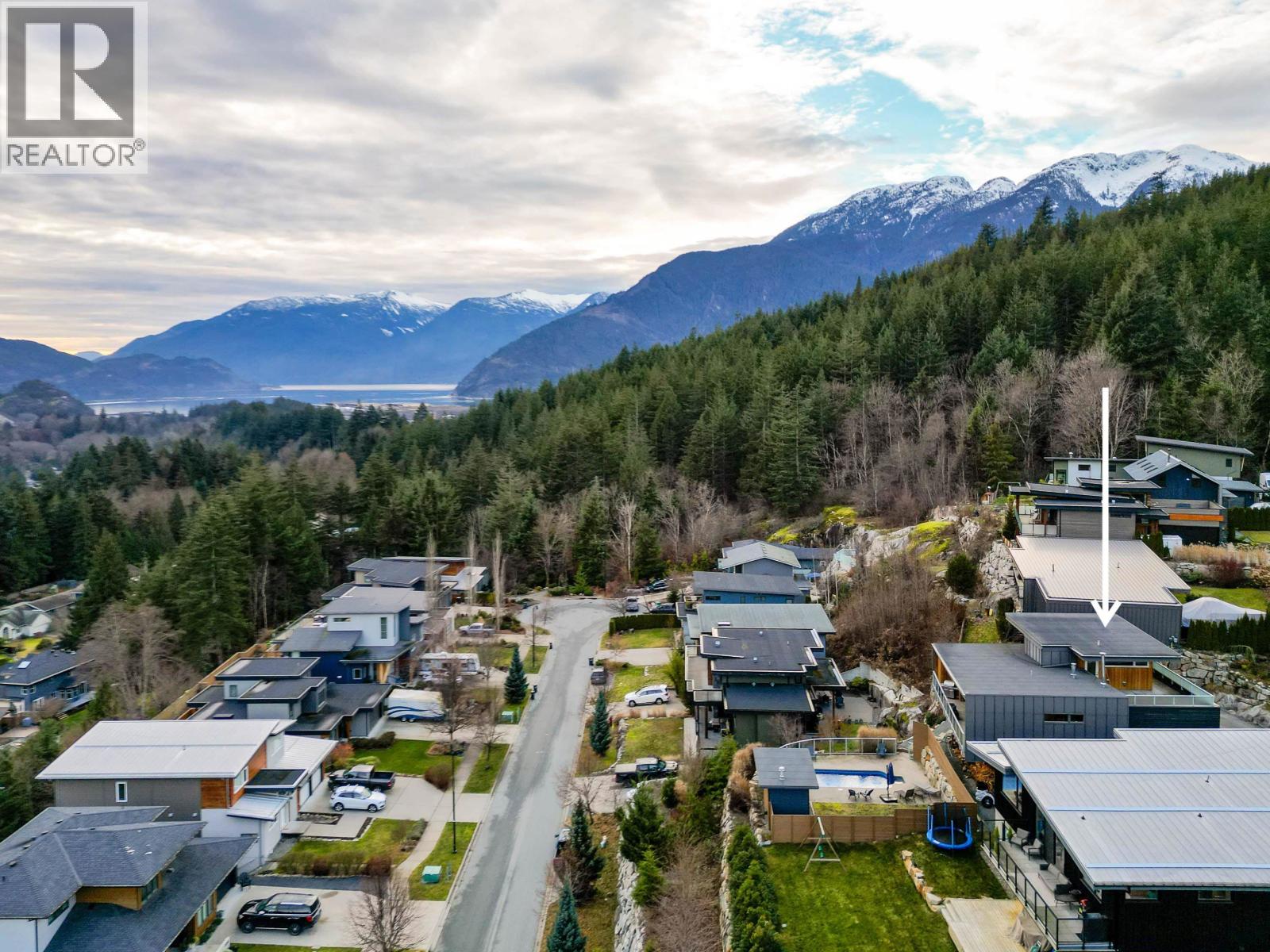 38555 SKY PILOT DRIVE, Squamish
