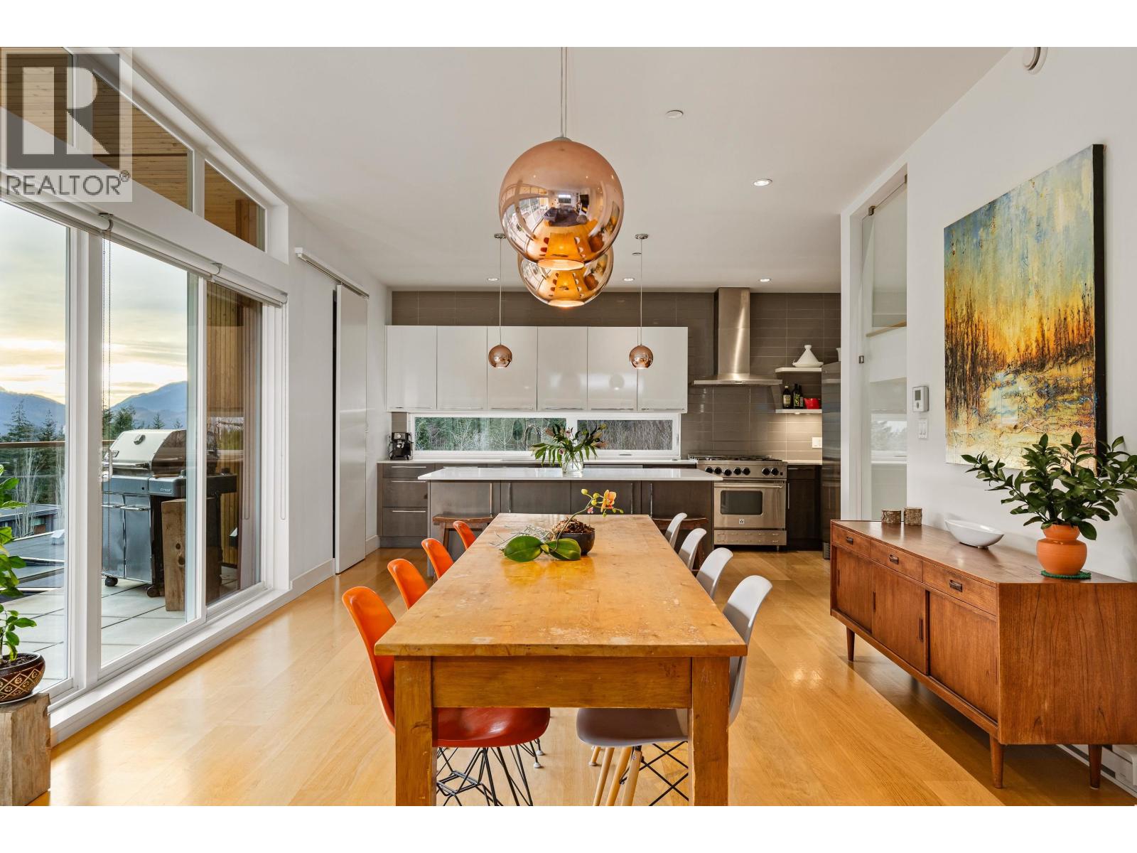 38555 SKY PILOT DRIVE, Squamish