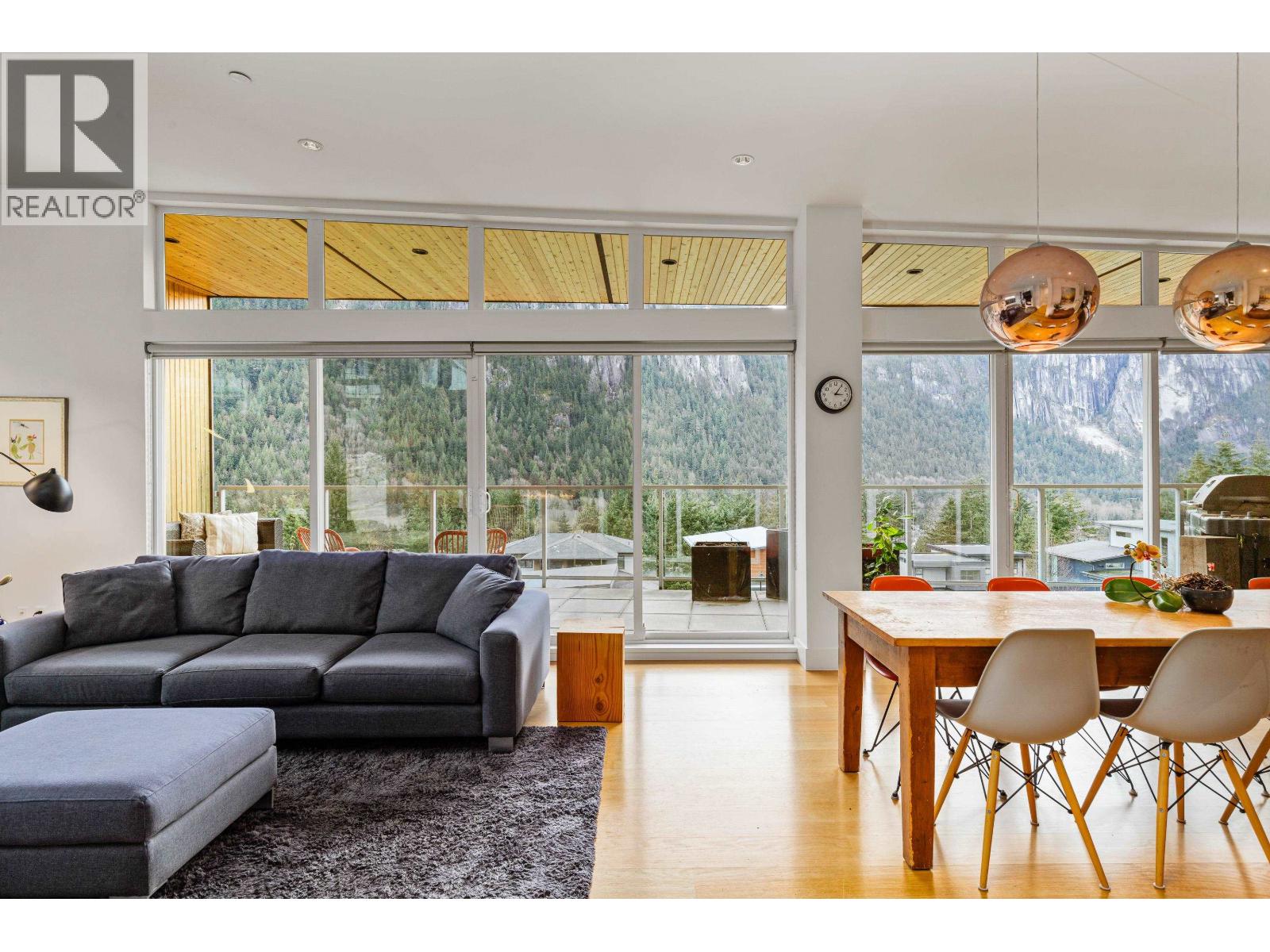 38555 SKY PILOT DRIVE, Squamish