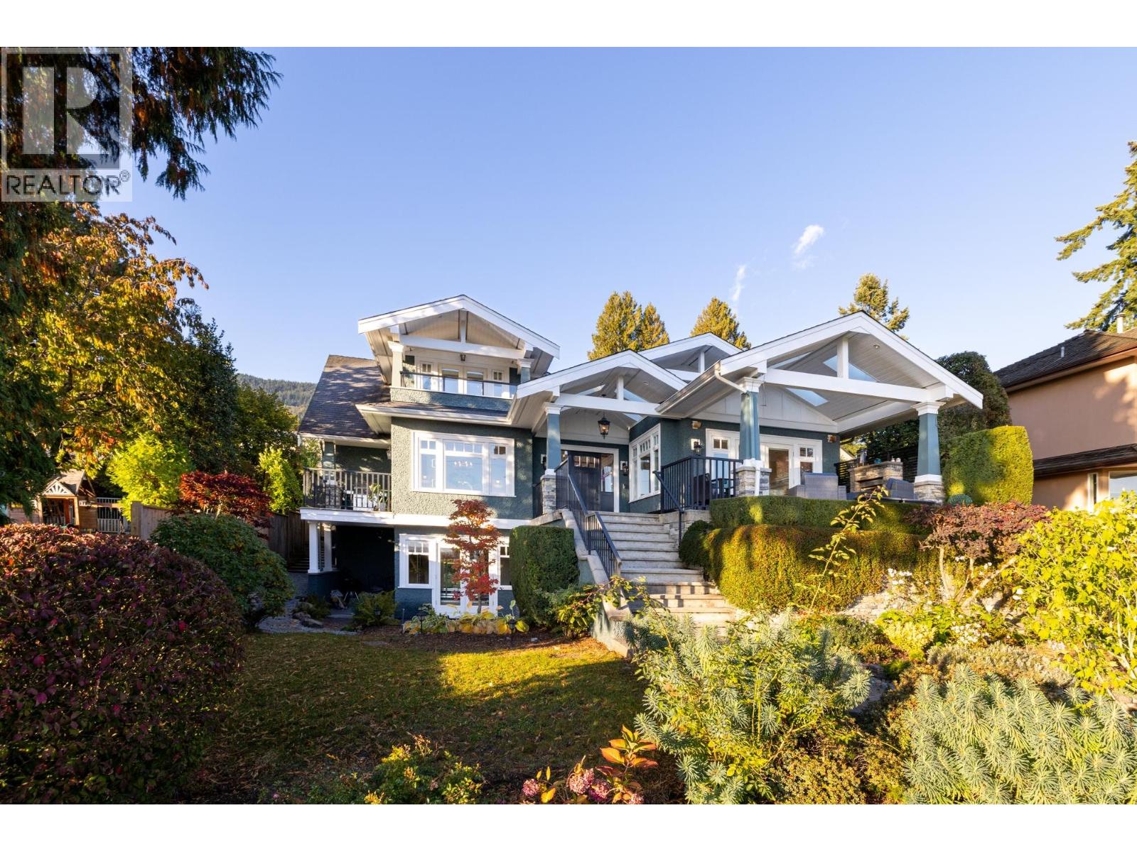 2623 LAWSON AVENUE, West Vancouver