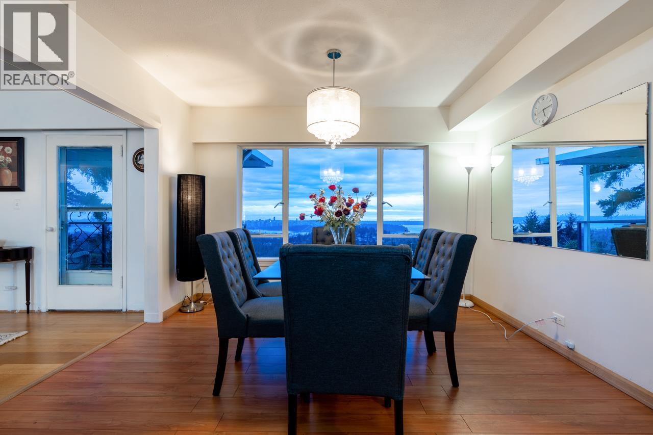 797 EYREMOUNT DRIVE, West Vancouver