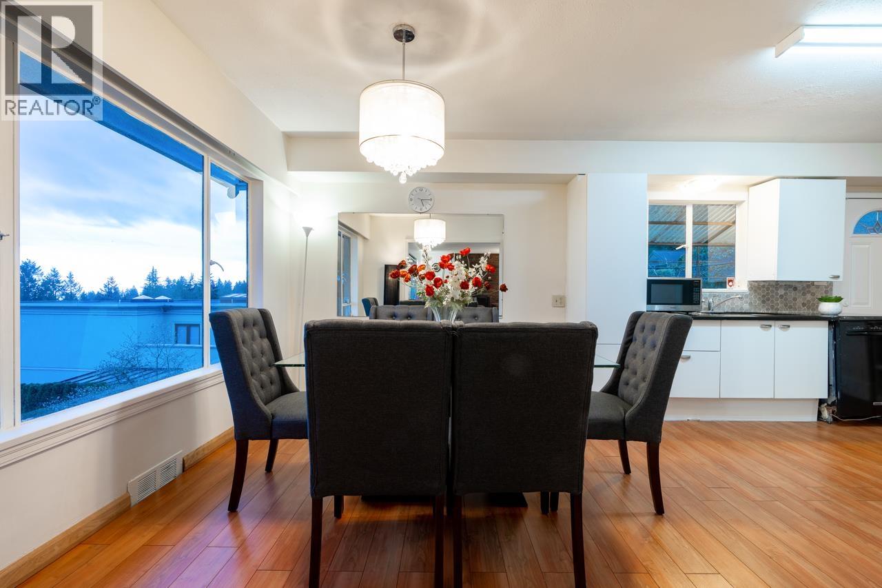 797 EYREMOUNT DRIVE, West Vancouver