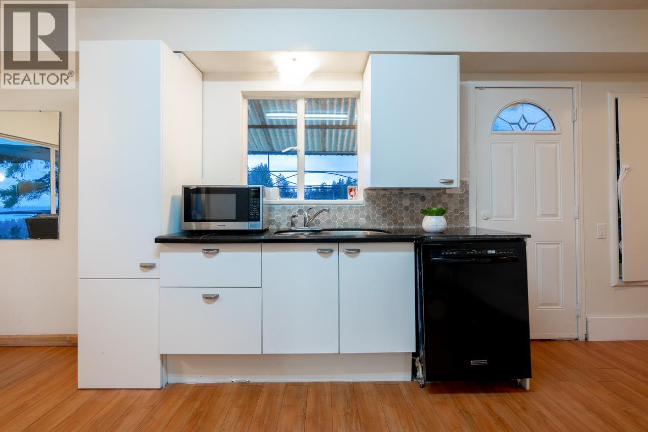 797 EYREMOUNT DRIVE, West Vancouver