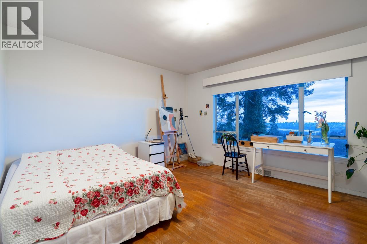 797 EYREMOUNT DRIVE, West Vancouver