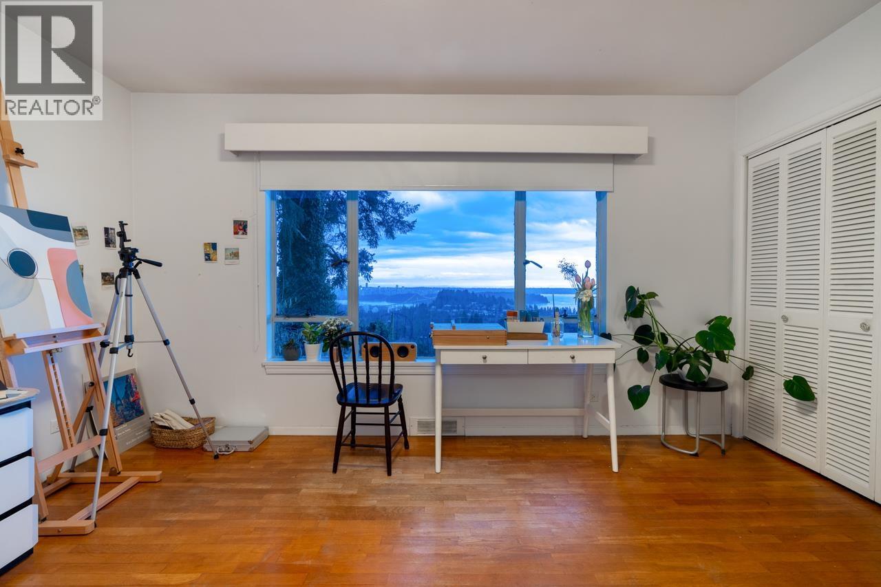 797 EYREMOUNT DRIVE, West Vancouver