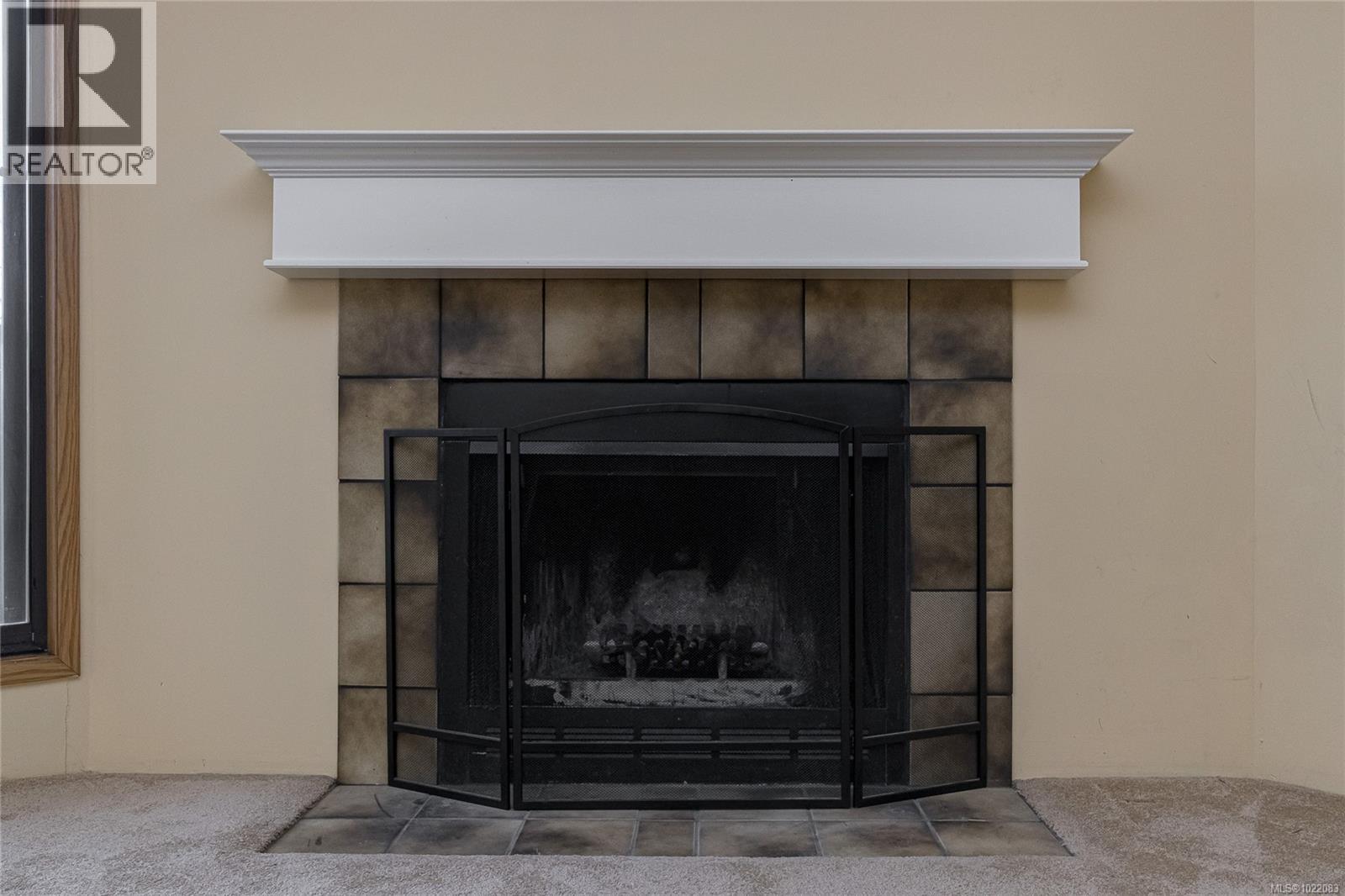 314 1655 Begbie St, Victoria