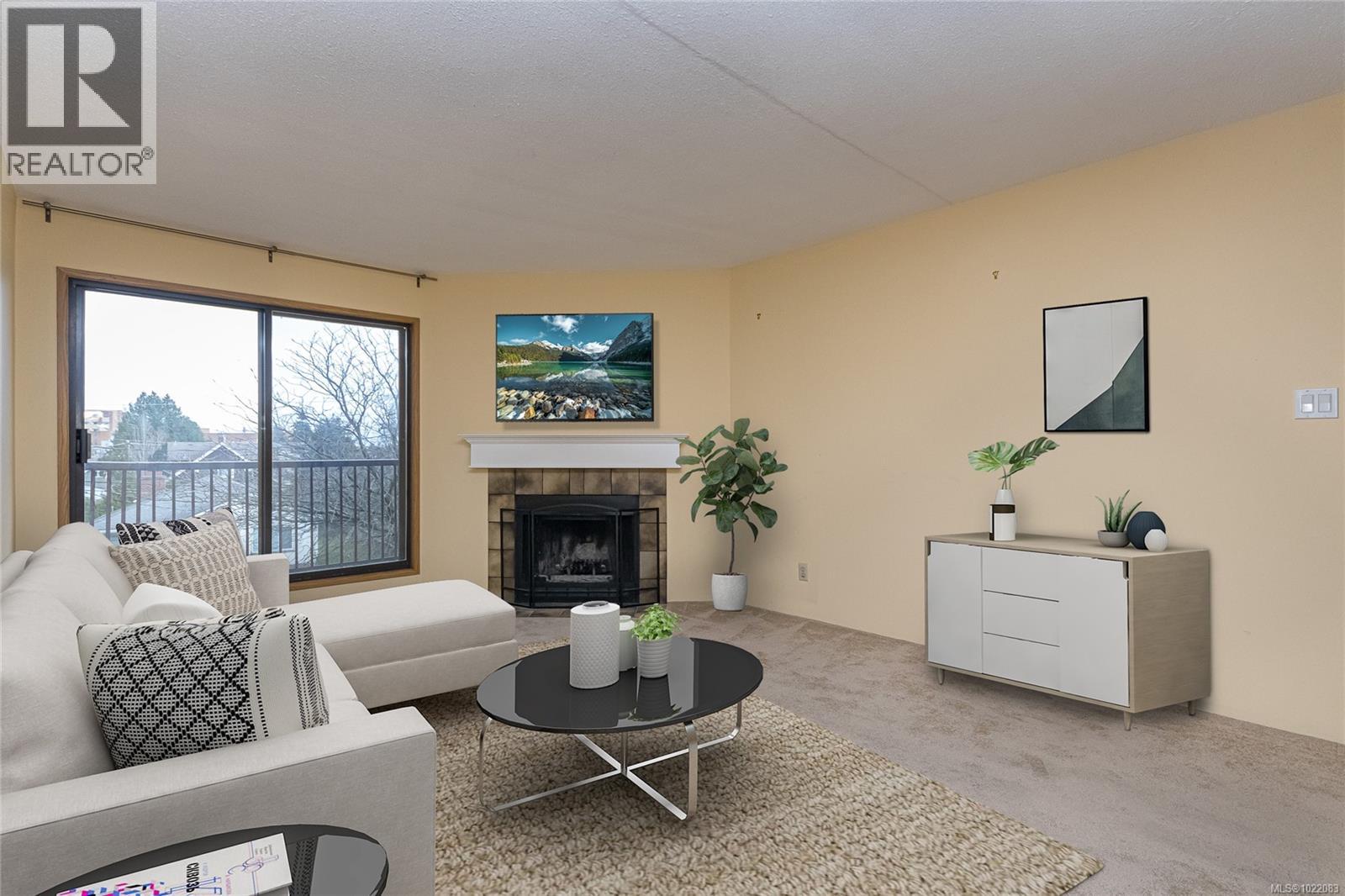 314 1655 Begbie St, Victoria