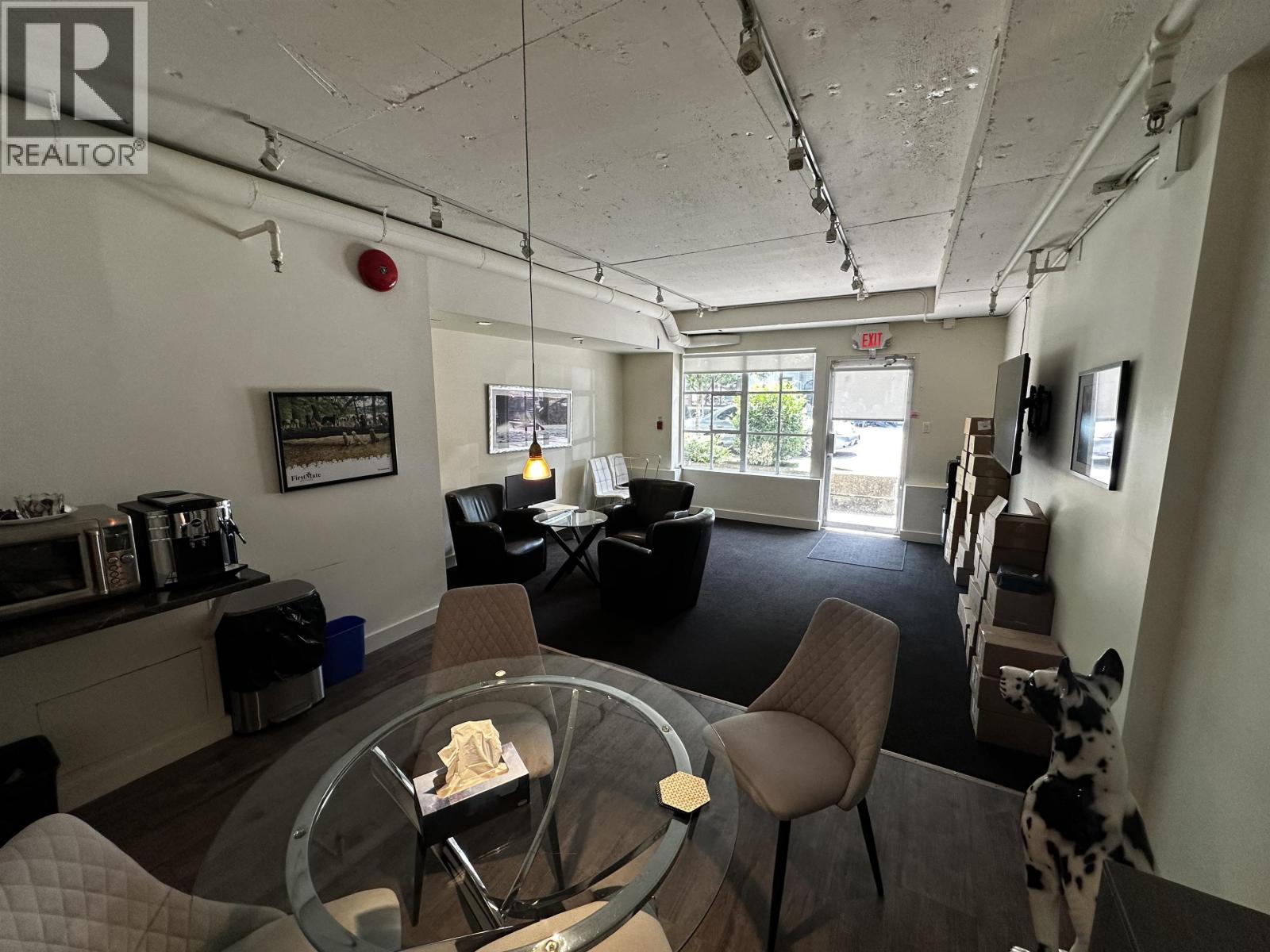 105C & 106C 4390 GALLANT AVENUE, North Vancouver