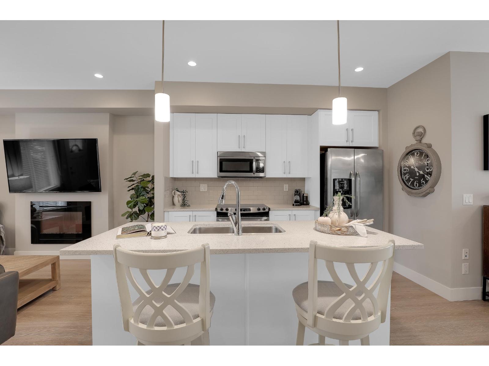 20377 82 AVENUE, Langley