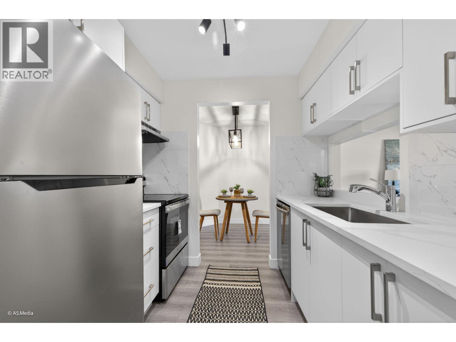 309 385 GINGER DRIVE, New Westminster