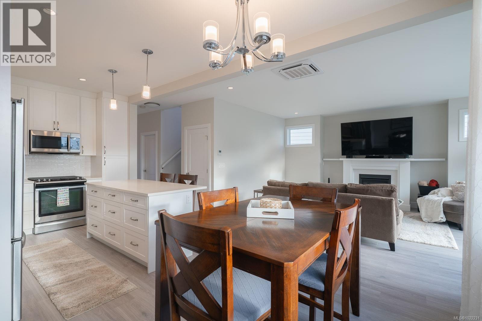 2013 Mountain Vista Dr, Nanaimo