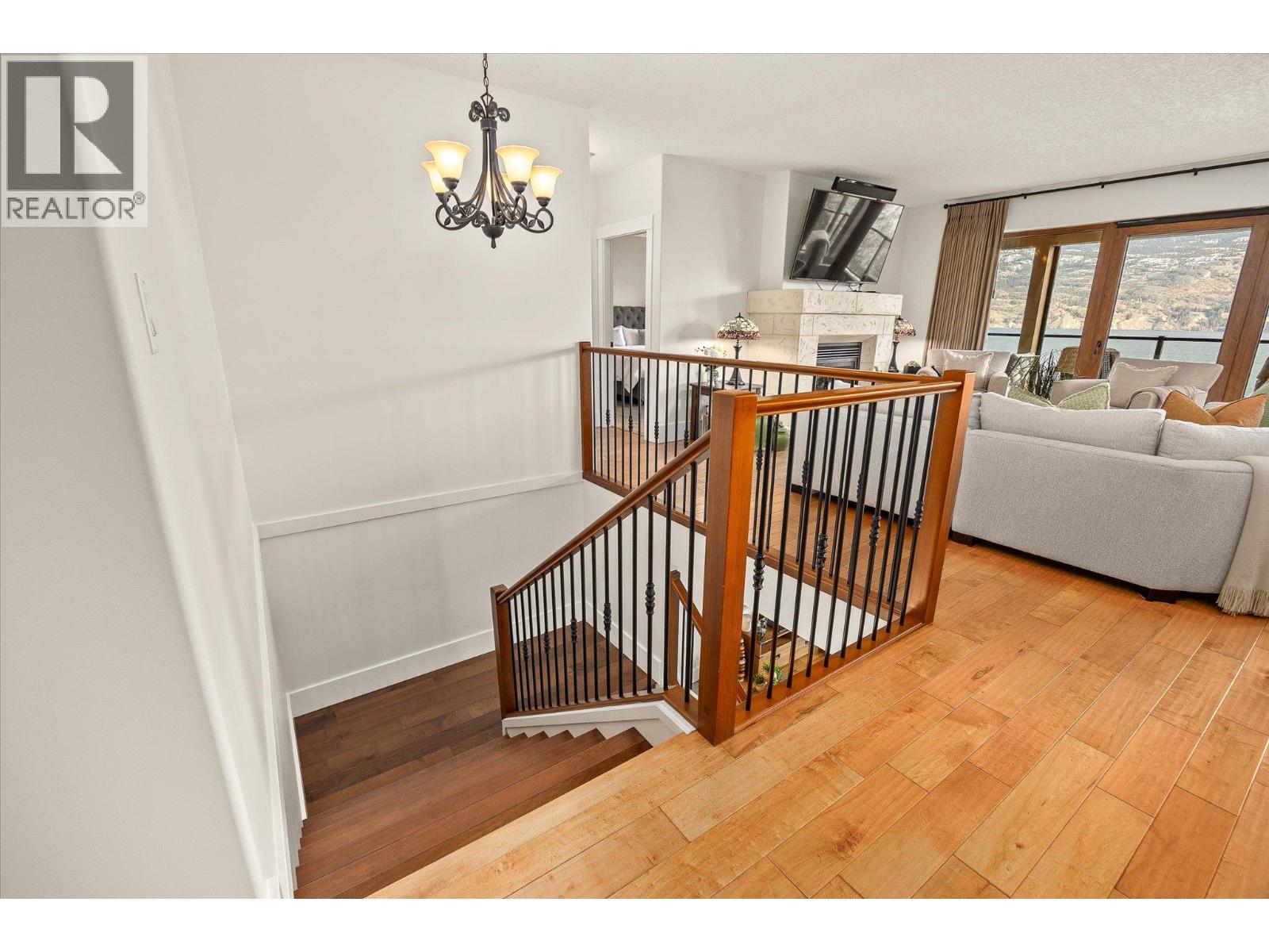 14419 Downton Avenue Unit# 206, Summerland