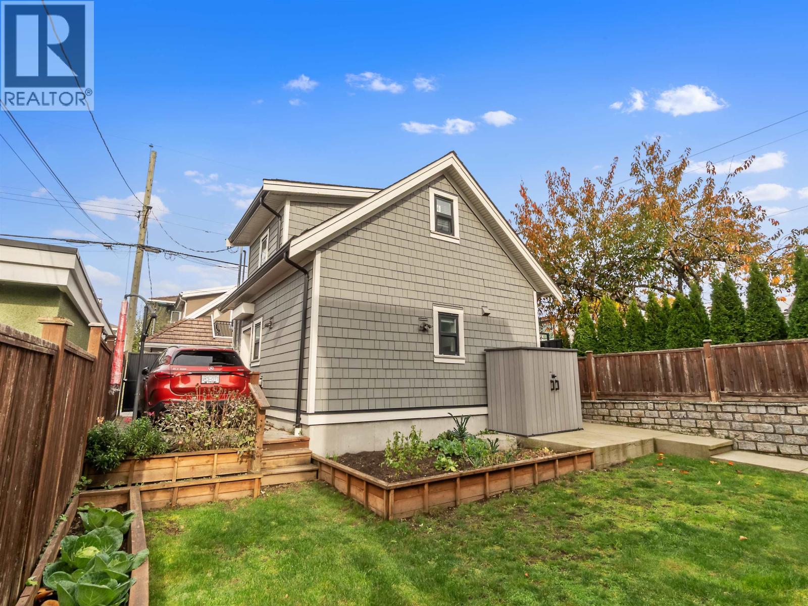 2699 E 7TH AVENUE, Vancouver