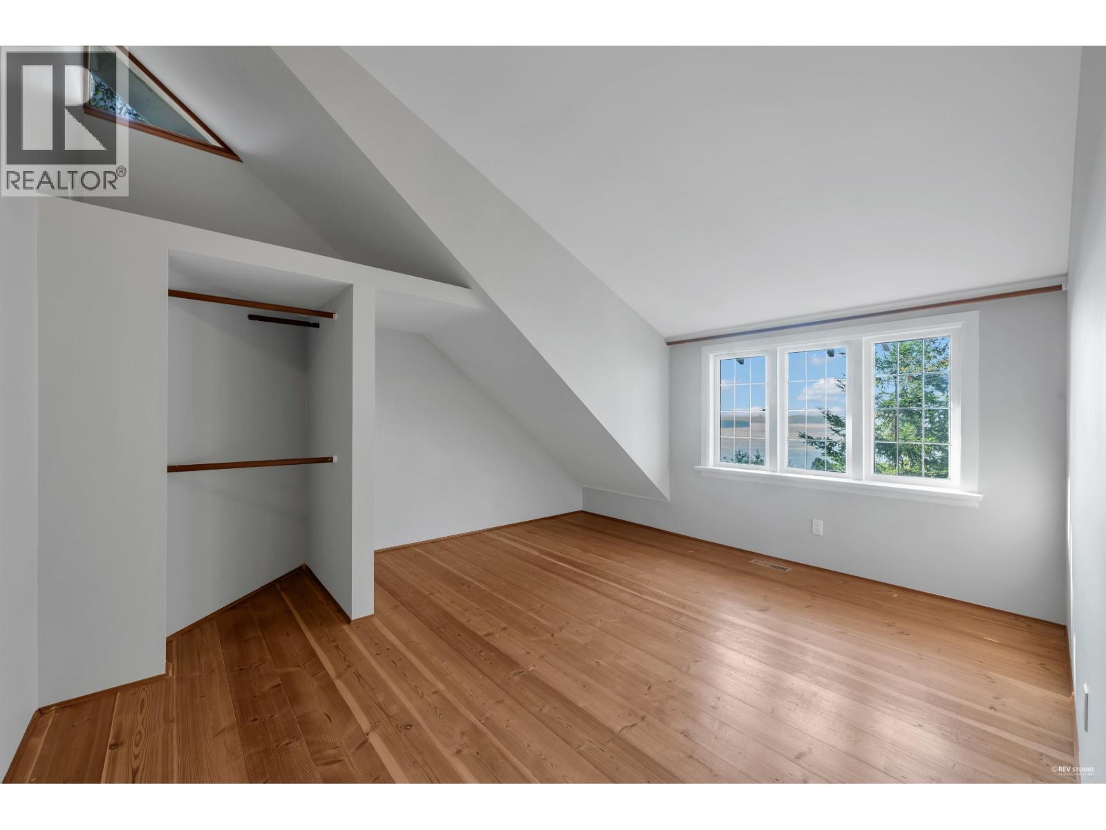 2602 OTTAWA AVENUE, West Vancouver