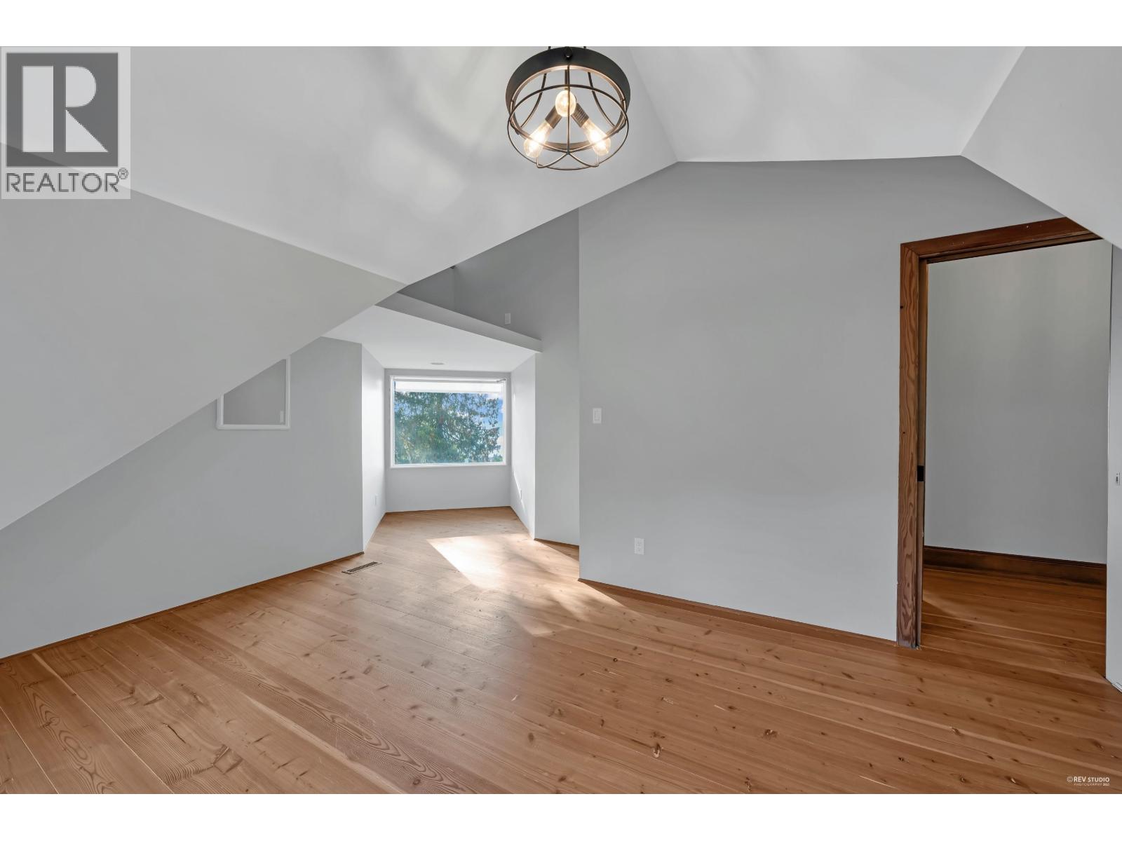 2602 OTTAWA AVENUE, West Vancouver